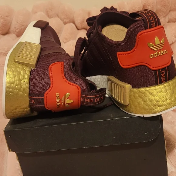 Adidas Sneakers in Burgundy and White - Picture 3 of 6